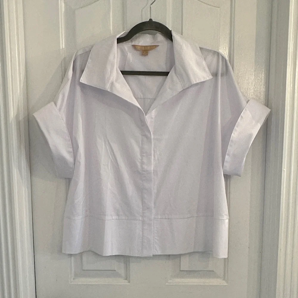 Elegant White Women's Button Down Shirt - Picture 1 of 7